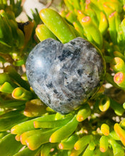 Load image into Gallery viewer, Black Pearl Labradorite