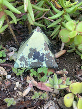 Load image into Gallery viewer, Serpentine Pyramid