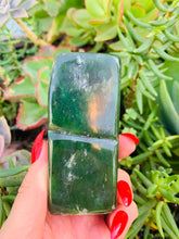 Load image into Gallery viewer, Nephrite Jade Freeform