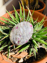 Load image into Gallery viewer, Ruby in Rhyolite