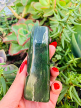 Load image into Gallery viewer, Nephrite Jade Freeform