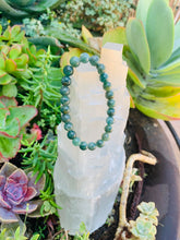 Load image into Gallery viewer, Green Apatite Bracelet
