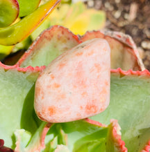 Load image into Gallery viewer, Sunstone Tumble