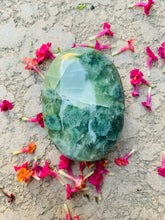 Load image into Gallery viewer, Grossular Garnet Palm Stone