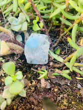 Load image into Gallery viewer, Larimar