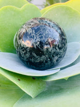 Load image into Gallery viewer, Chrysanthemum Stone