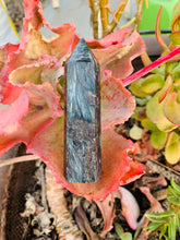 Load image into Gallery viewer, Arfvedsonite