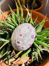 Load image into Gallery viewer, Ruby in Rhyolite